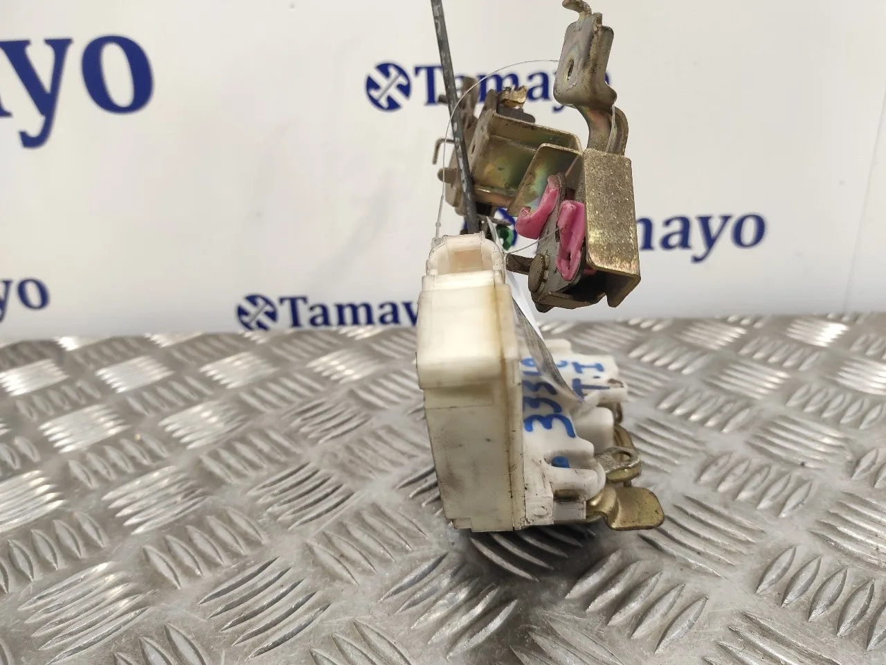 Cerradura Puerta Trasera Izquierda para Nissan Pick-Up (D22)