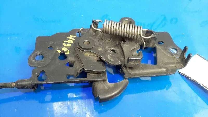 Cerradura Capot para Ford Focus Lim. (Cb8)