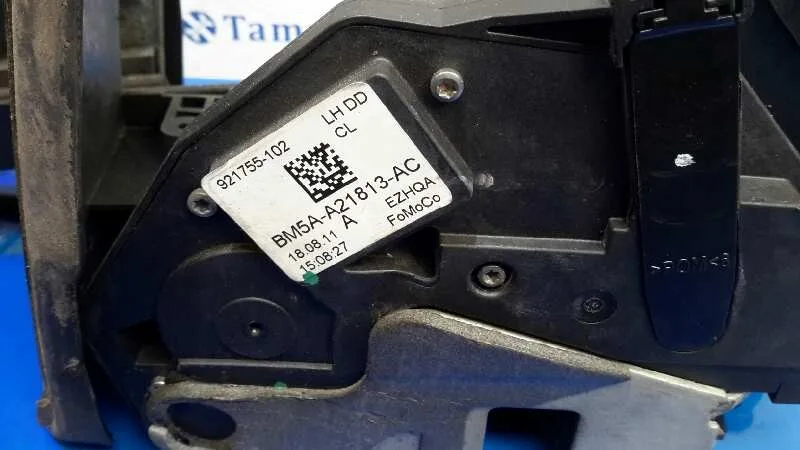 Cerradura Puerta Delantera Izquierda para Ford Focus Lim. (Cb8)