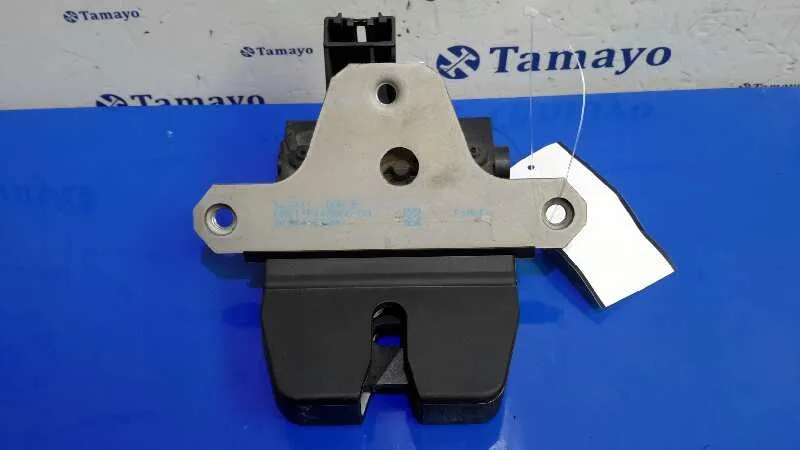 Cerradura Maletero / Porton para Ford Focus Lim. (Cb8)