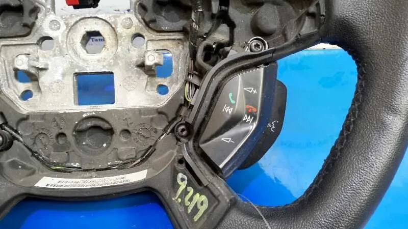 Volante para Ford Focus Lim. (Cb8)