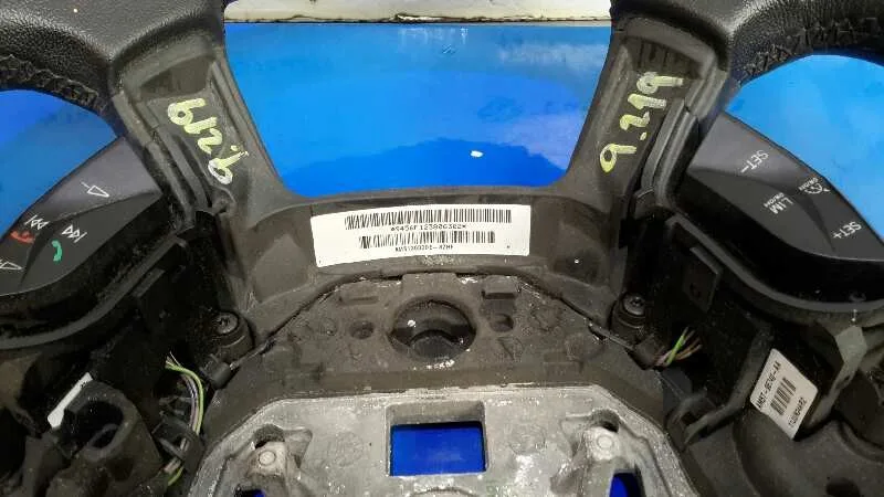 Volante para Ford Focus Lim. (Cb8)