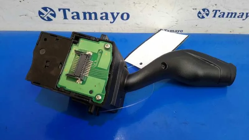 Mando Intermitentes para Ford Focus Lim. (Cb8)