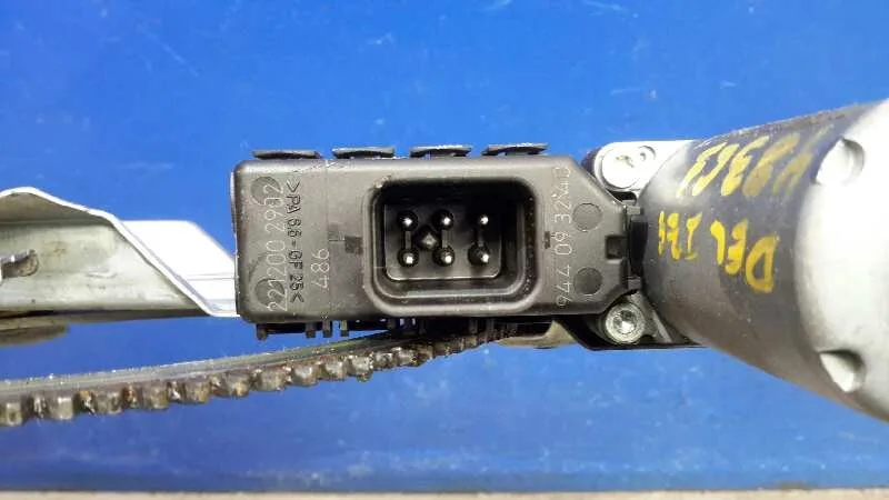 Elevalunas Delantero Izquierdo para Opel Astra H Ber.