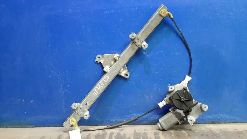 Elevalunas Delantero Derecho para Nissan Almera (N16/E)