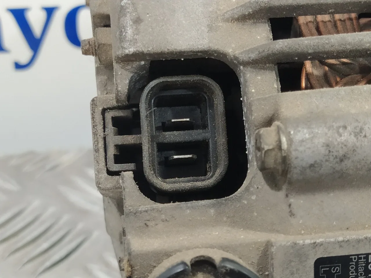 Alternador para Nissan Almera (N16/E)