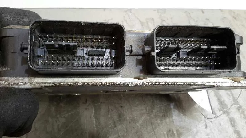 Centralita Motor Uce para Mazda 5 Berl. (Cr)