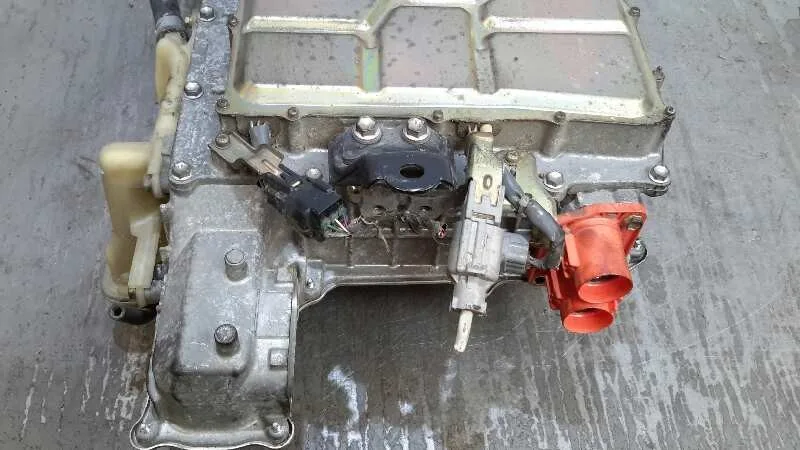Inversor / Generador Hibrido para Toyota Prius (Nhw20)