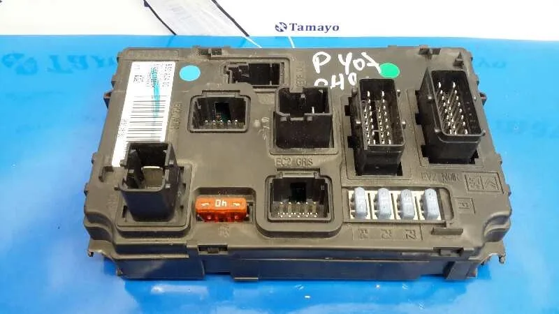 Caja Reles / Fusibles para Peugeot 407 Sw