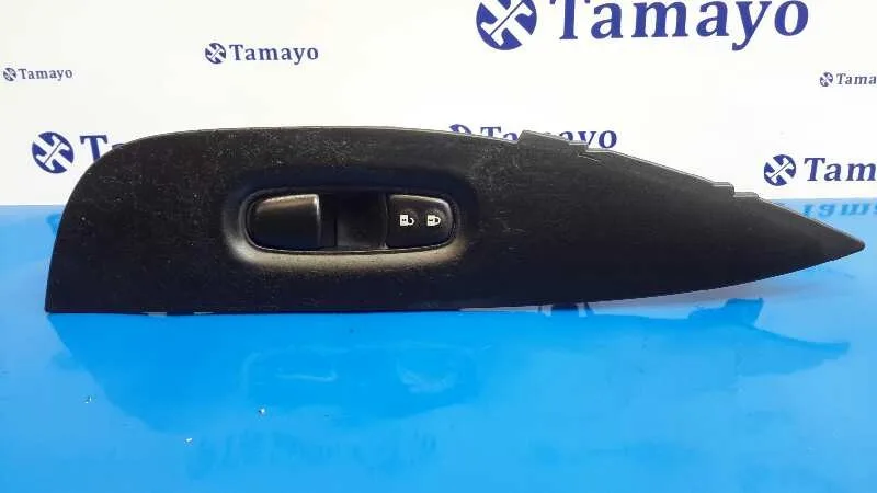 Mando Elevalunas Delantero Derecho para Nissan Qashqai (J11)