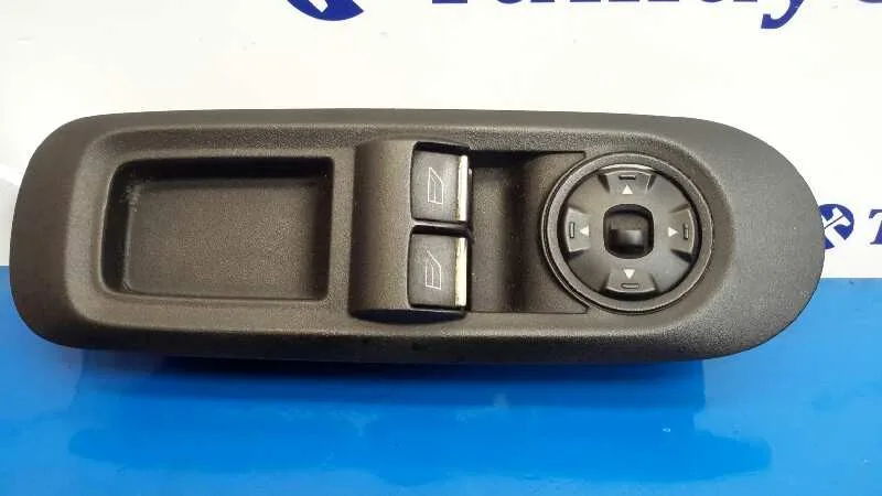 Mando Elevalunas Delantero Izquierdo para Ford Mondeo Ber. (Ca2)