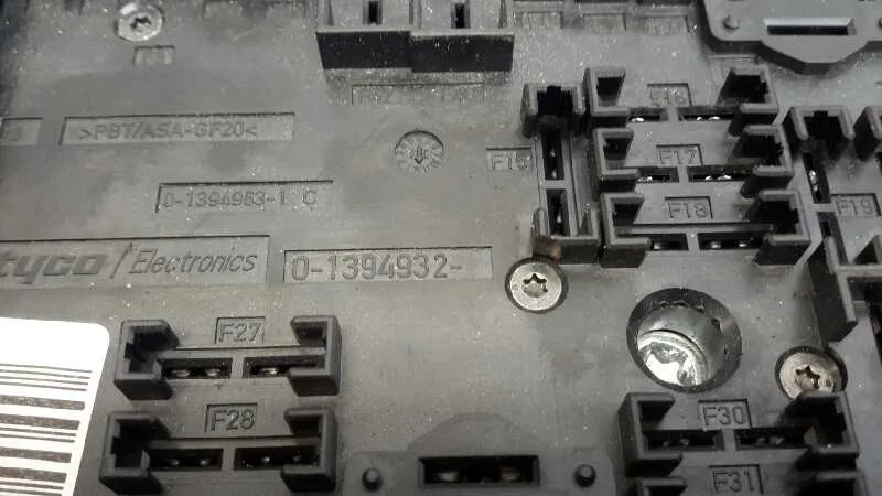 Caja Reles / Fusibles para Audi A3 (8P)