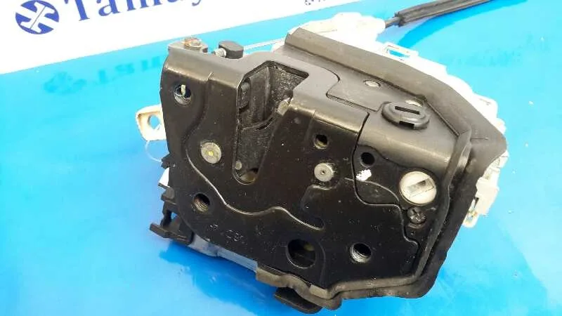 Cerradura Puerta Trasera Derecha para Audi A4 Avant (8W5)