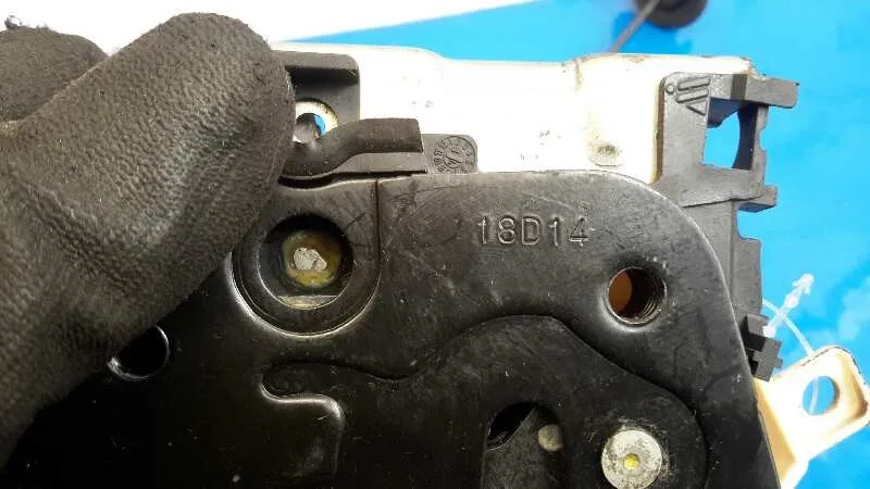 Cerradura Puerta Trasera Derecha para Audi A4 Avant (8W5)