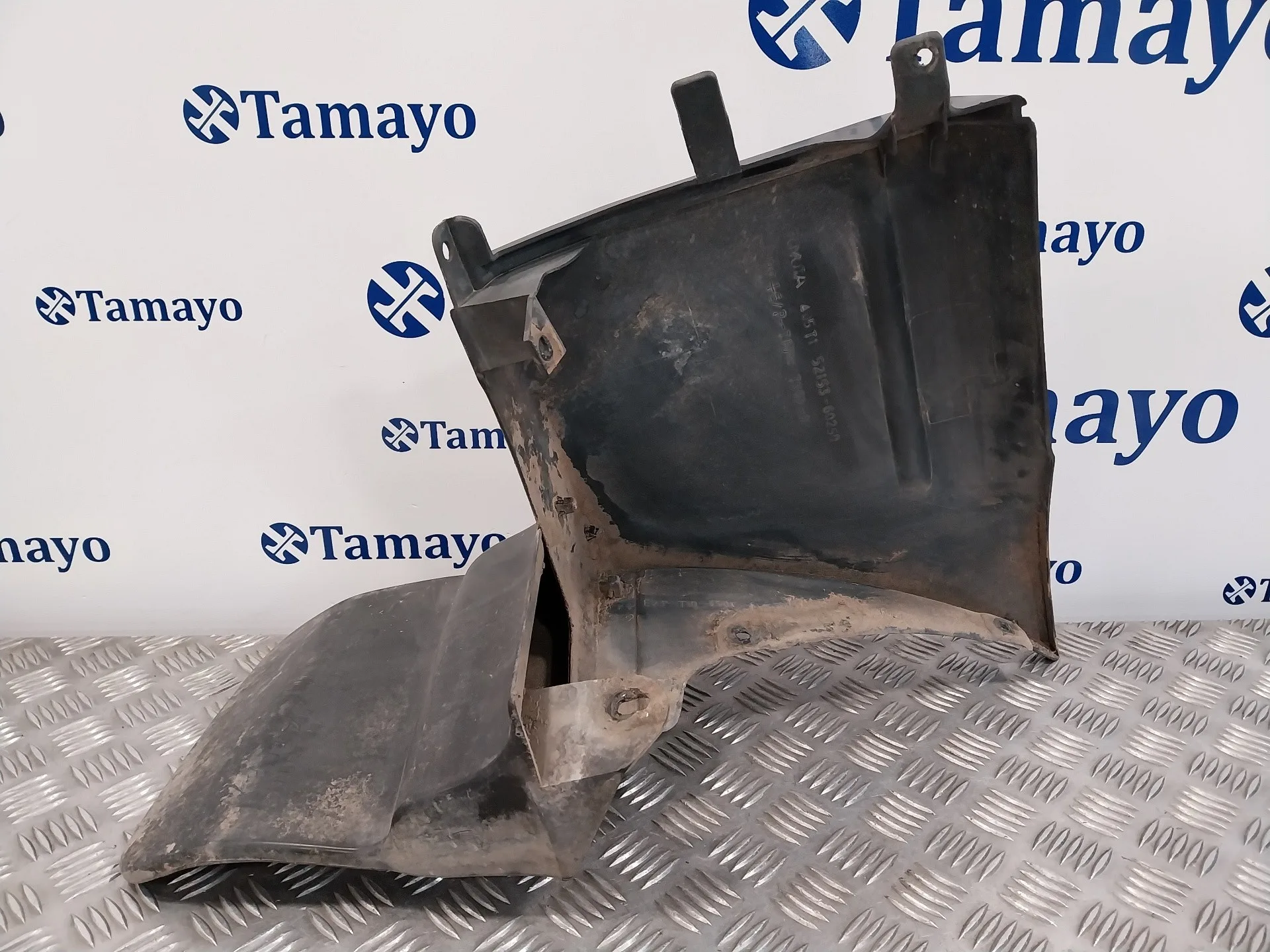 Puntera Paragolpes Trasera Izquierda para Toyota Land Cruiser (J9)
