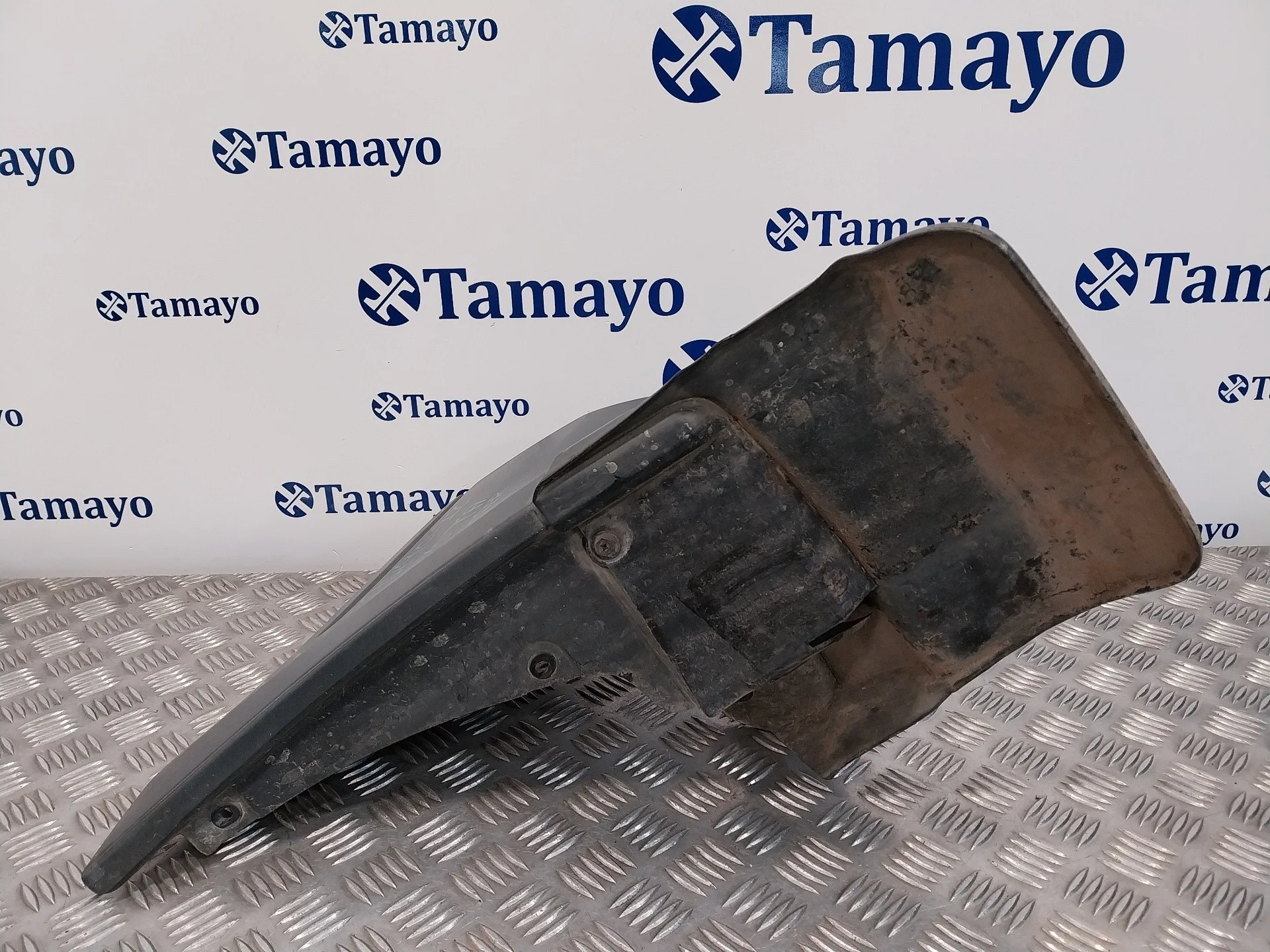 Puntera Paragolpes Trasera Izquierda para Toyota Land Cruiser (J9)