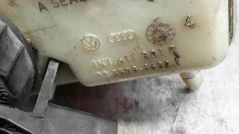 Bomba Freno para Audi A3 (8P)