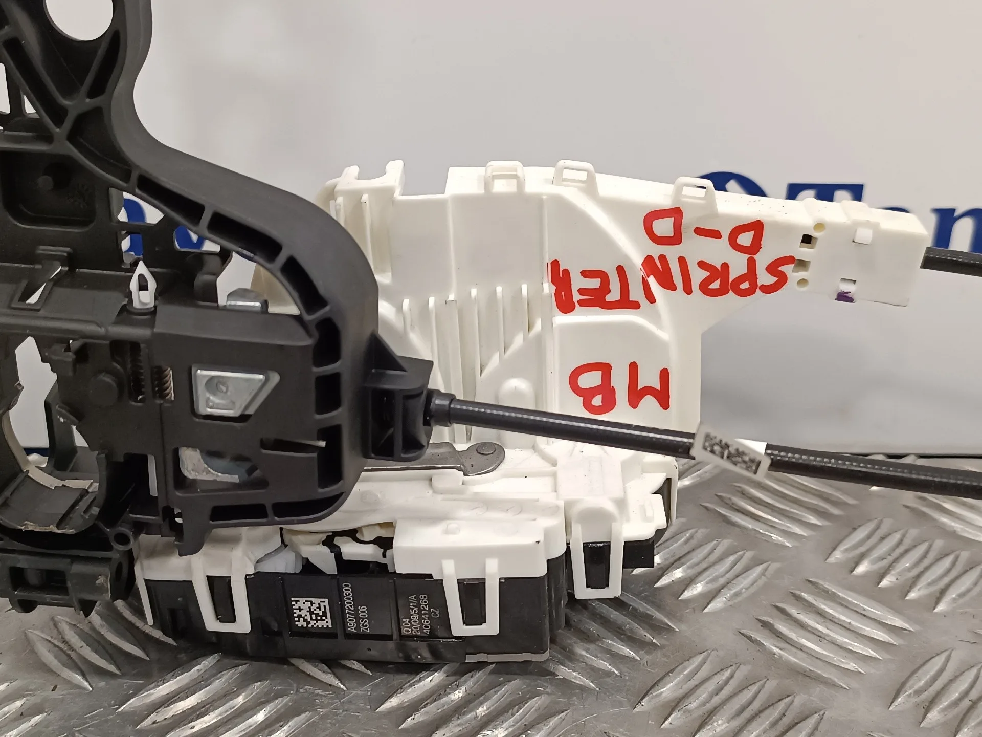 Cerradura Puerta Delantera Derecha para Mercedes-Benz Sprinter Iii Furgon Fwd