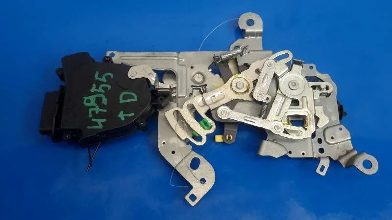 Motor Cierre Centralizado Trasero Derecho para Mazda 5 Berl. (Cr)