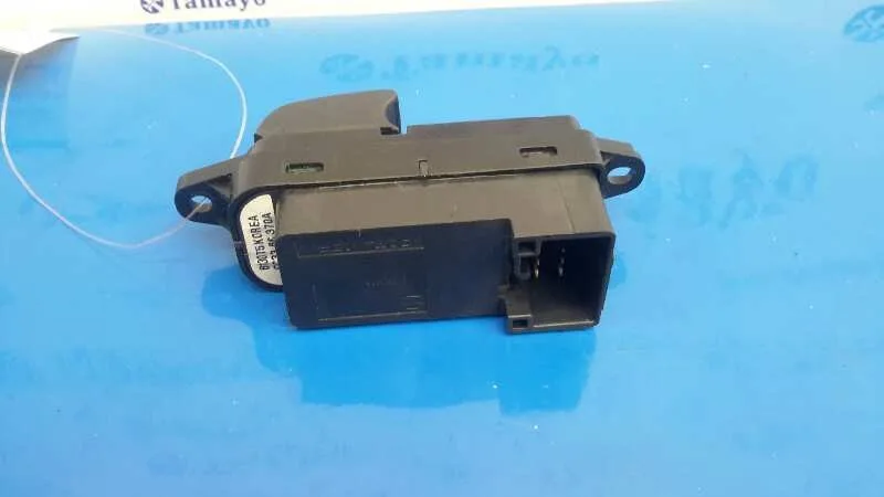 Mando Elevalunas Delantero Derecho para Mazda 5 Berl. (Cr)