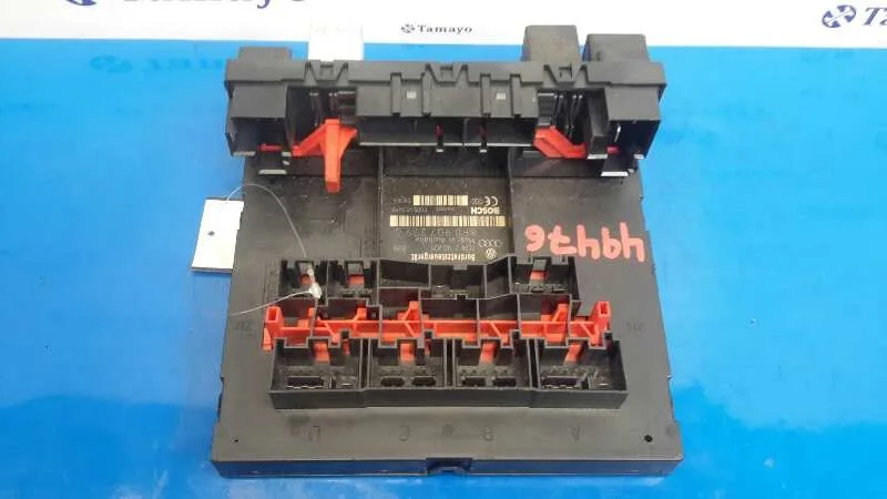 Caja Reles / Fusibles para Audi A3 (8P)