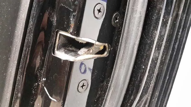 Puerta Delantera Derecha para Mazda 5 Berl. (Cr)