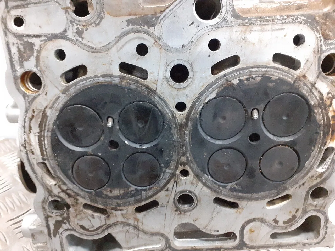 Culata para Subaru Legacy Familiar/Outback B13 (Bp)