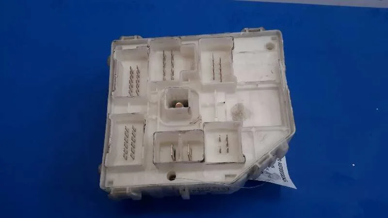 Caja Reles / Fusibles para Toyota Rav 4 (A2)