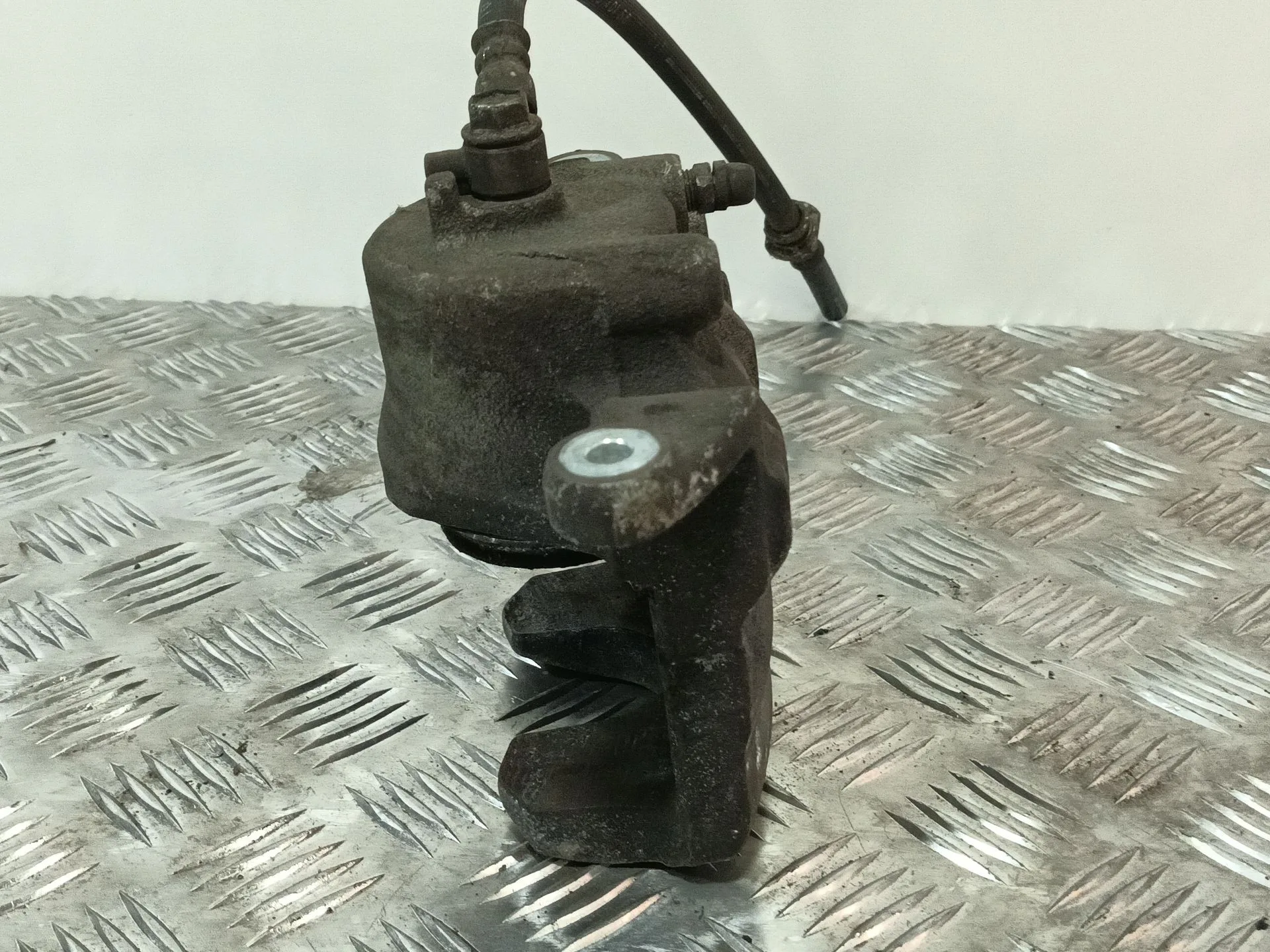 Pinza Freno Delantera Izquierda para Nissan Juke (F15)
