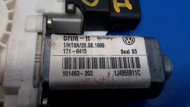Motor Elevalunas Trasero Izquierdo para Volkswagen Golf Iv Berlina (1J1)