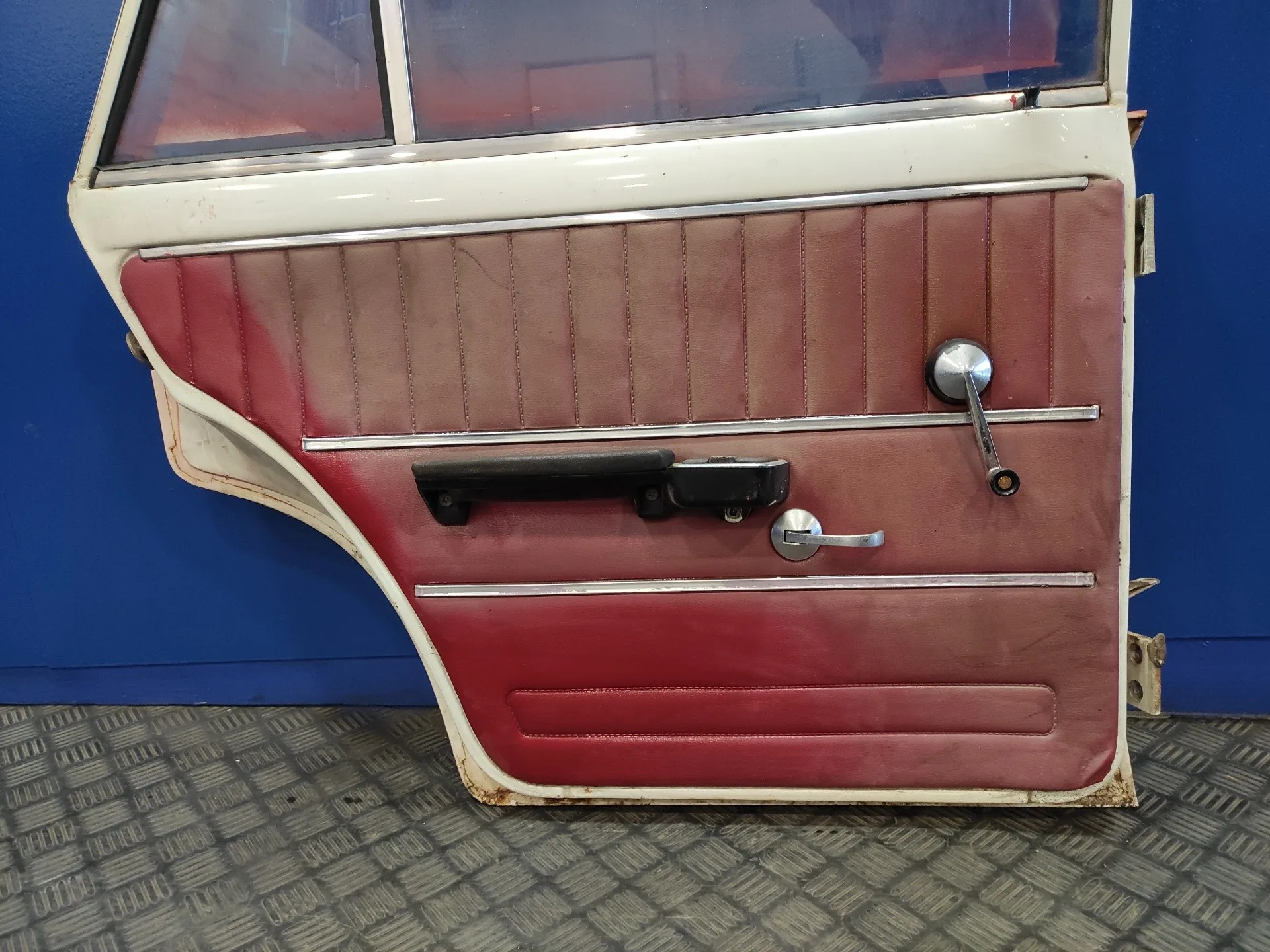 Puerta Trasera Izquierda para Seat 124 1430