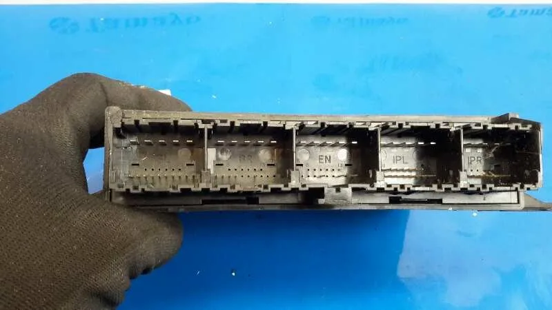 Modulo Electronico para Ford Focus Turn. (Cb8)
