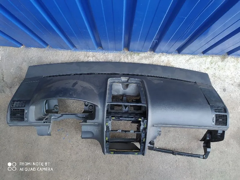Salpicadero para Volkswagen Touran (1T1)