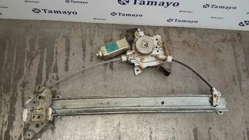Elevalunas Trasero Derecho para Nissan Pick-Up (D22)