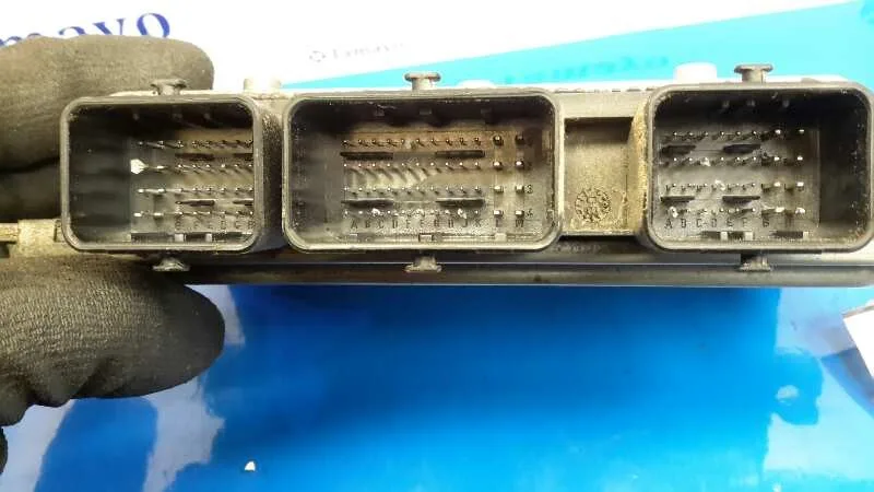 Centralita Motor Uce para Ford Fiesta (Cb1)