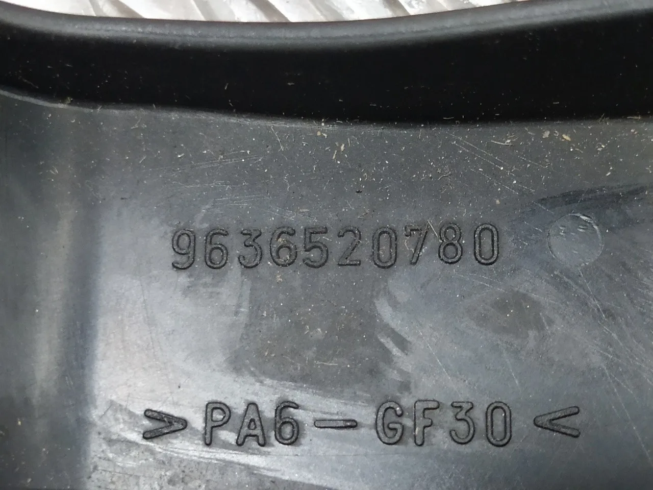 Rampa Inyectora para Peugeot 206 Cc
