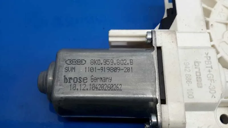 Motor Elevalunas Delantero Derecho para Audi Q5 (8R)