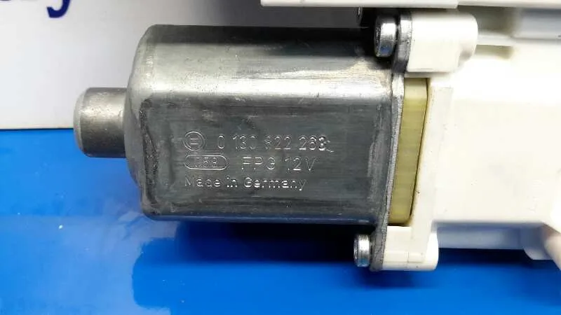 Motor Elevalunas Trasero Derecho para Audi A3 (8P)