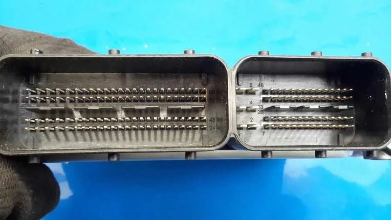 Centralita Motor Uce para Kia Carnival