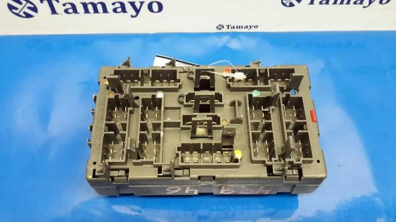Caja Reles / Fusibles para Peugeot 406 Berlina (S1/S2)
