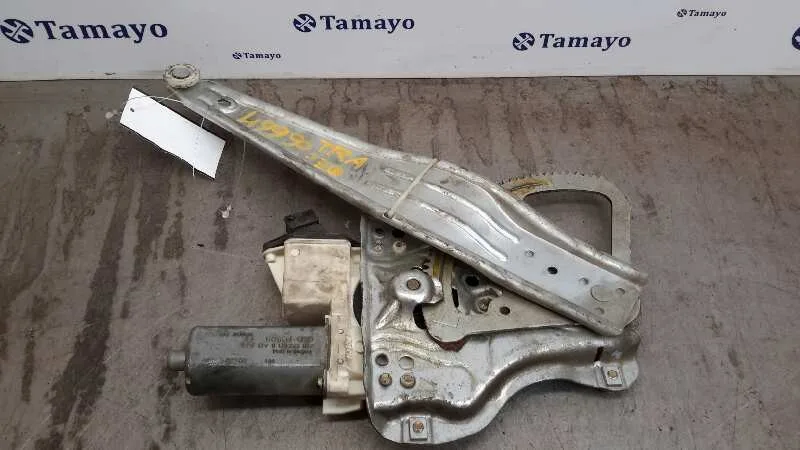 Elevalunas Trasero Izquierdo para Toyota Corolla (E12)