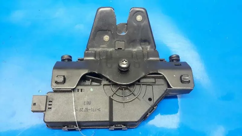 Cerradura Maletero / Porton para Bmw Serie 3 Coupe (E46)