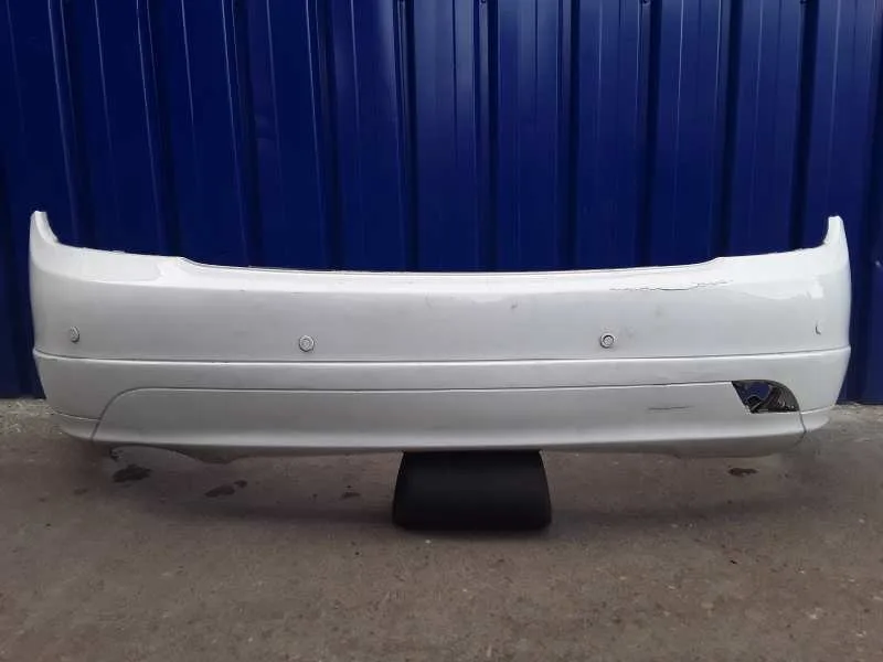 Paragolpes Trasero para Mercedes-Benz Clase C (W204) Berlina