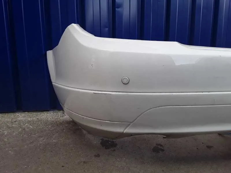 Paragolpes Trasero para Mercedes-Benz Clase C (W204) Berlina