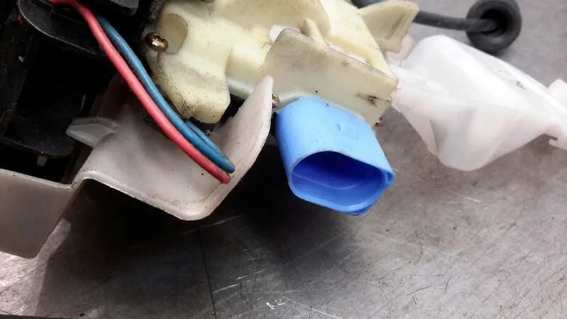 Cerradura Puerta Delantera Izquierda para Volkswagen Polo (9N3)