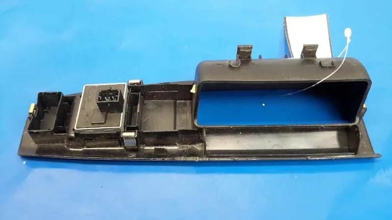 Mando Elevalunas Delantero Izquierdo para Volkswagen Polo (9N1)