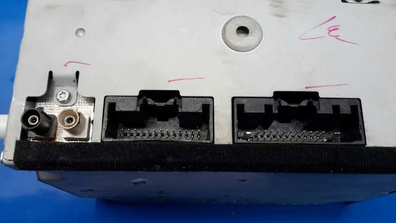 Sistema Audio / Radio Cd para Ford Fiesta (Ccn)