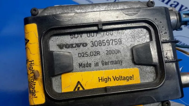 Faro Izquierdo para Volvo V40 Familiar
