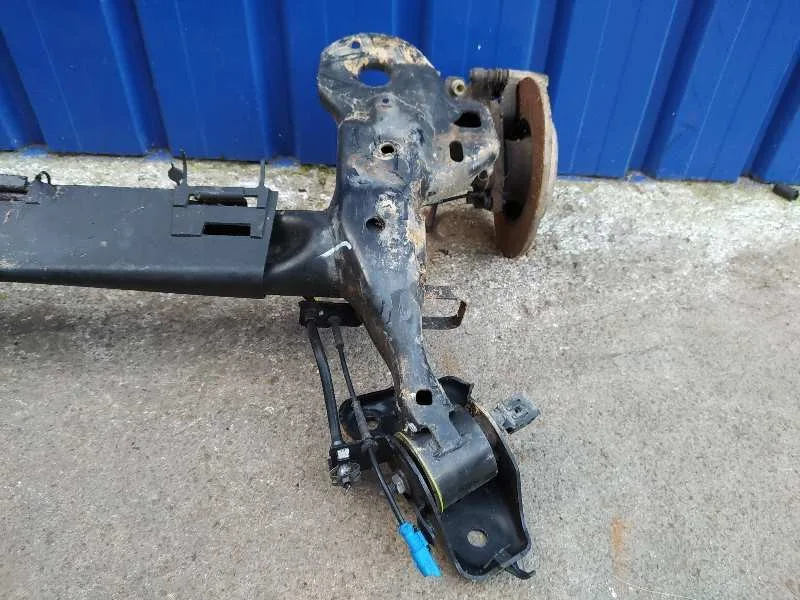 Puente Trasero para Peugeot 208