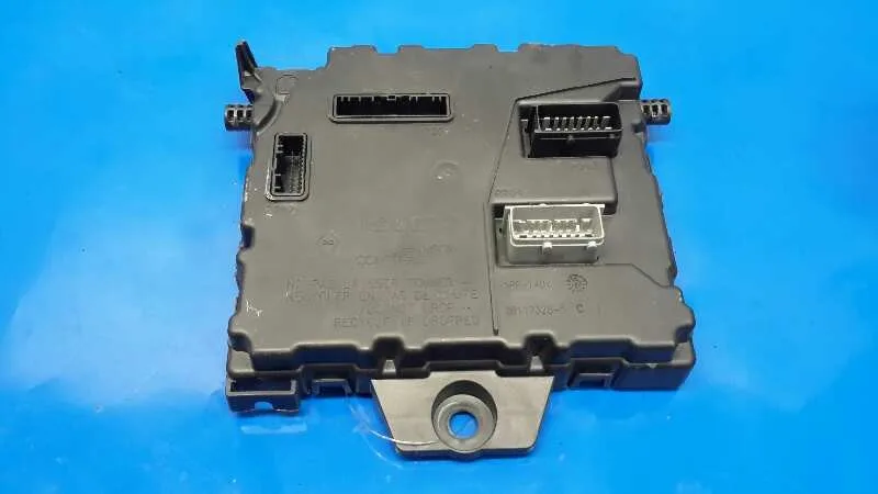 Caja Reles / Fusibles para Renault Kangoo